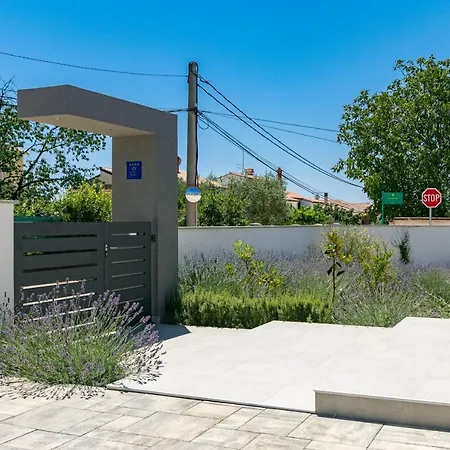 וילה Casa L פולה