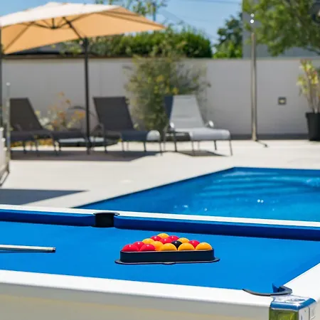 Casa L וילה פולה