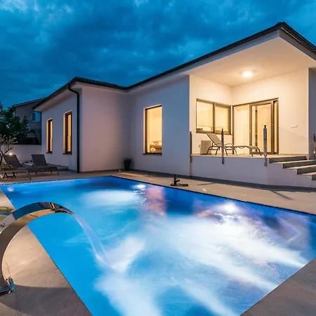 Casa L Βίλα Πούλα