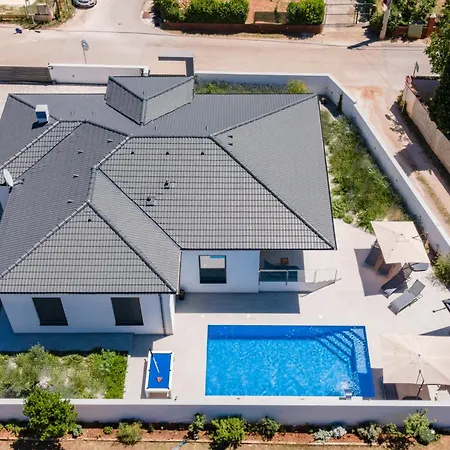 Casa L